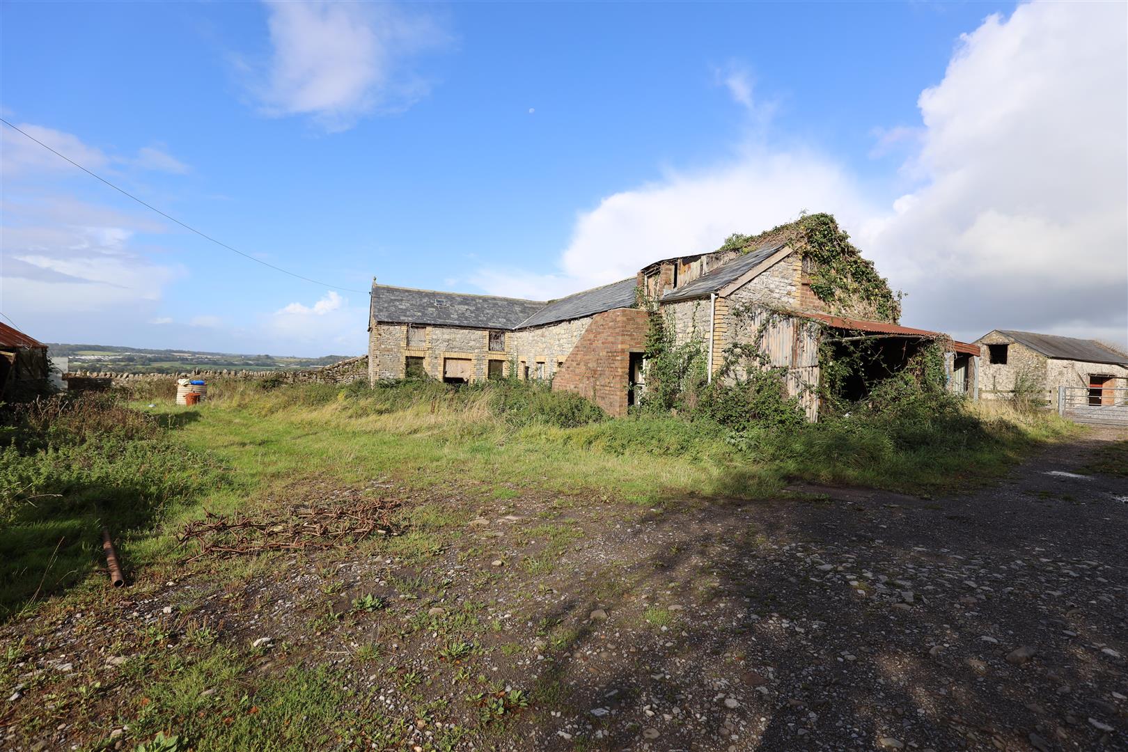 Barn No 2, Prisk, Nr Cowbridge, Vale of Glamorgan, CF71 7TJ